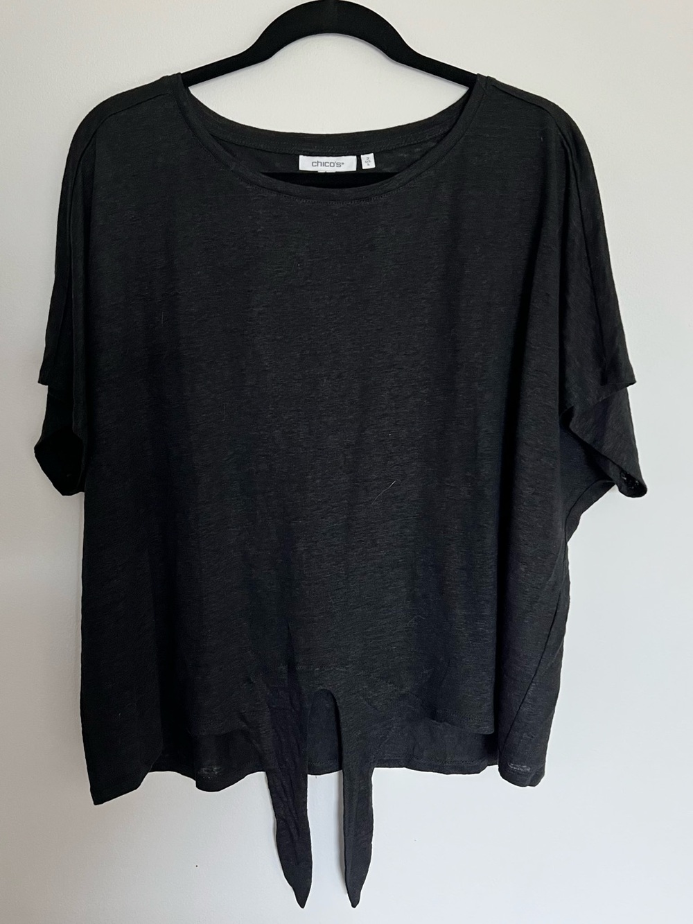 Chico's Black linen Short Sleeve Tie-Front knit  Top